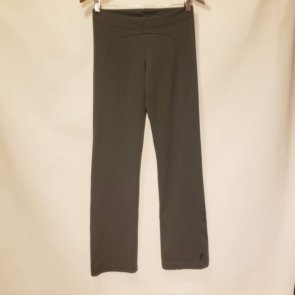 Prana yoga pants. size medium.